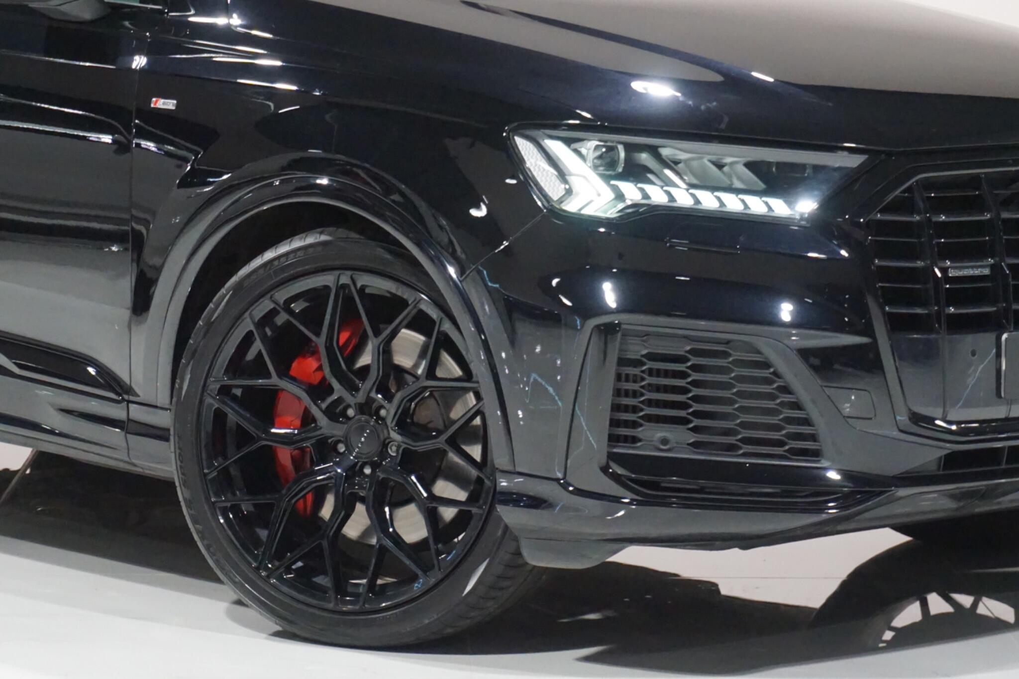 Audi Q7 3.0 TFSIe V6 55 S line SUV 5dr Petrol Plug-in Hybrid Tiptronic quattro Euro 6 (s/s) 17.9kWh (381 ps)